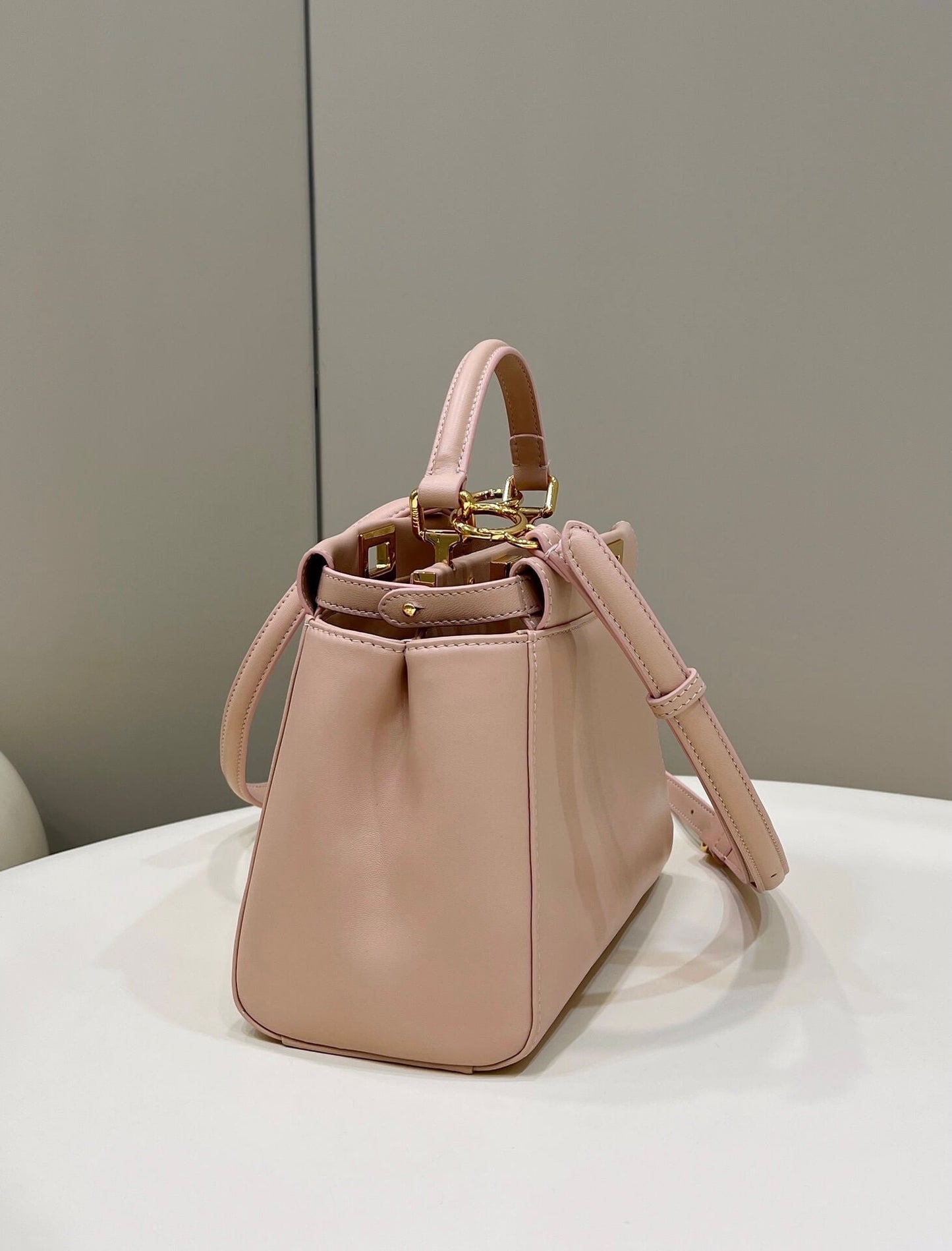 8315 ff peekaboo mini pink leather bag 23cm