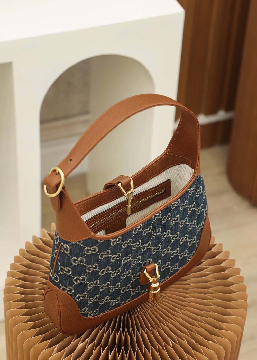 gg 637092 subaxillary bag leather brown blue canvas