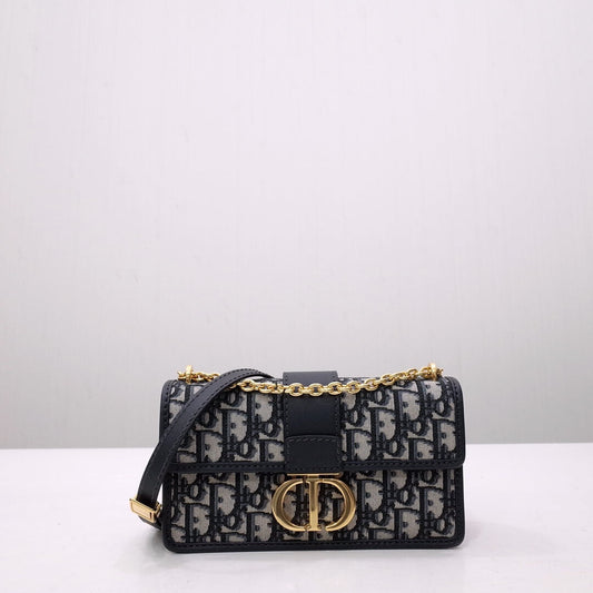 9011 30 montaigne east west grey shoulder bag cross body bags