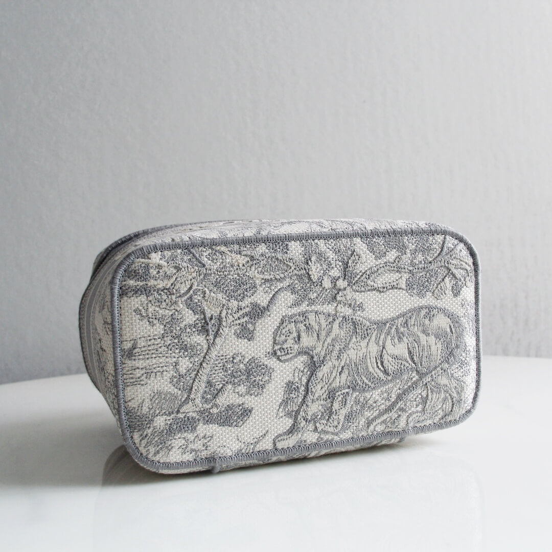9012 travel grey cosmetic case womens makeup bag embroidery