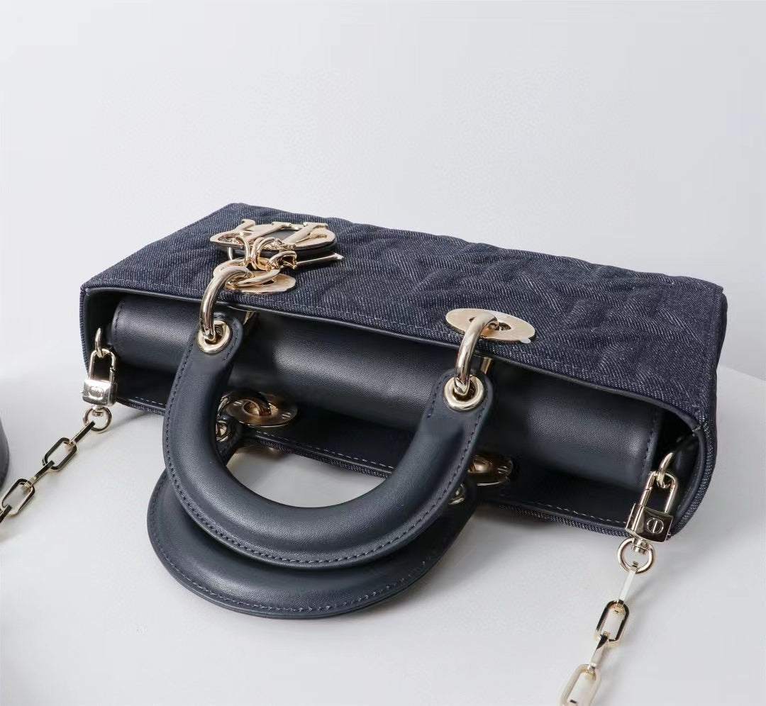 Medium Lady D-Joy Bag M0540