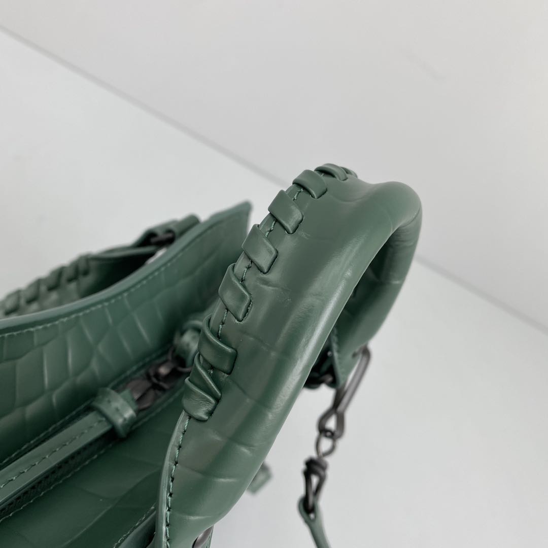 balenciaga neo classic small size army green 92535