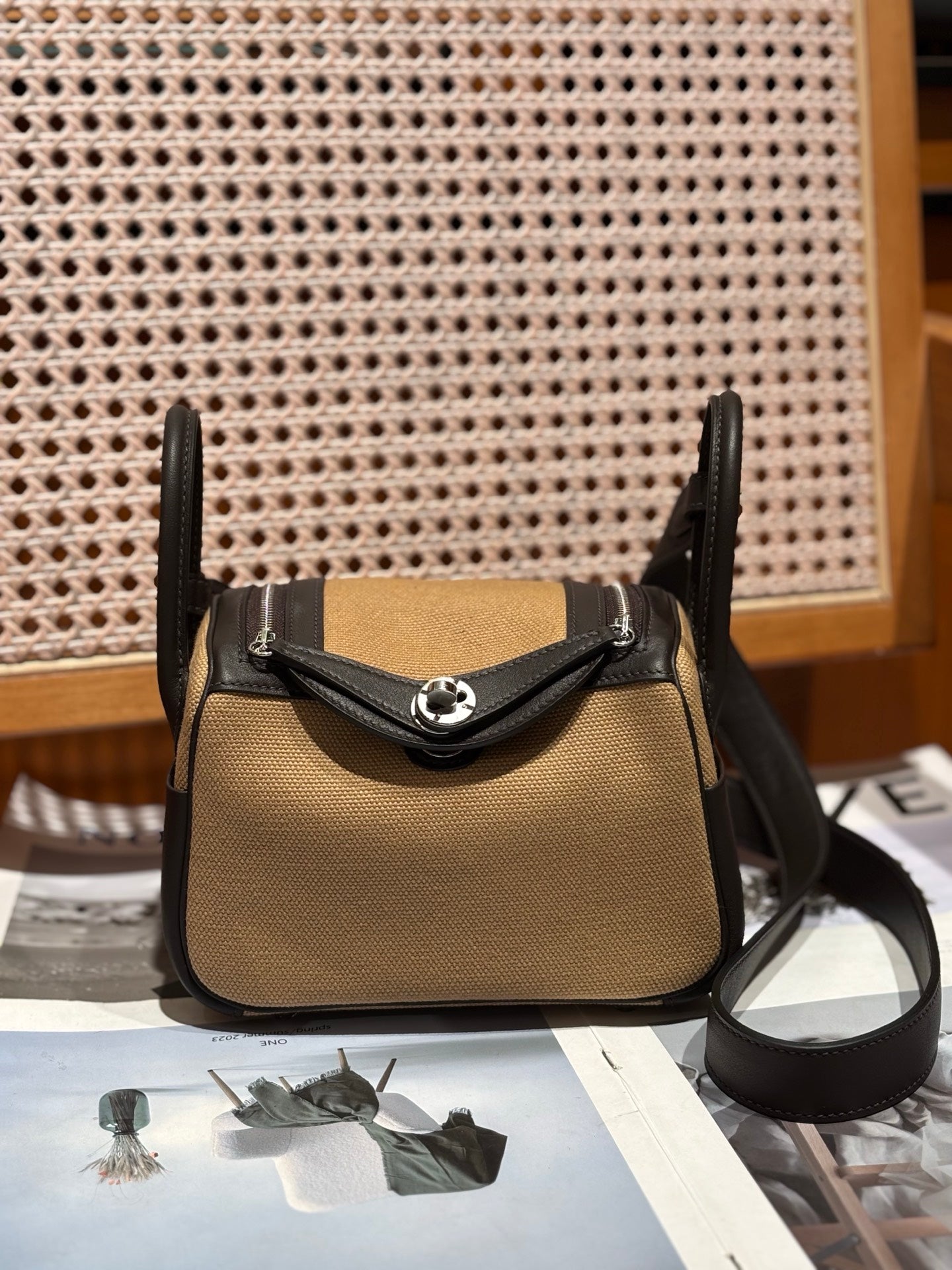 Hermes Lindy 19 Canvas Mousse Date Brown LD2607301