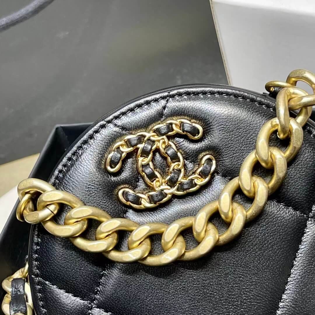 ap0945 chanel 19 round clutch black chain crossbody bag