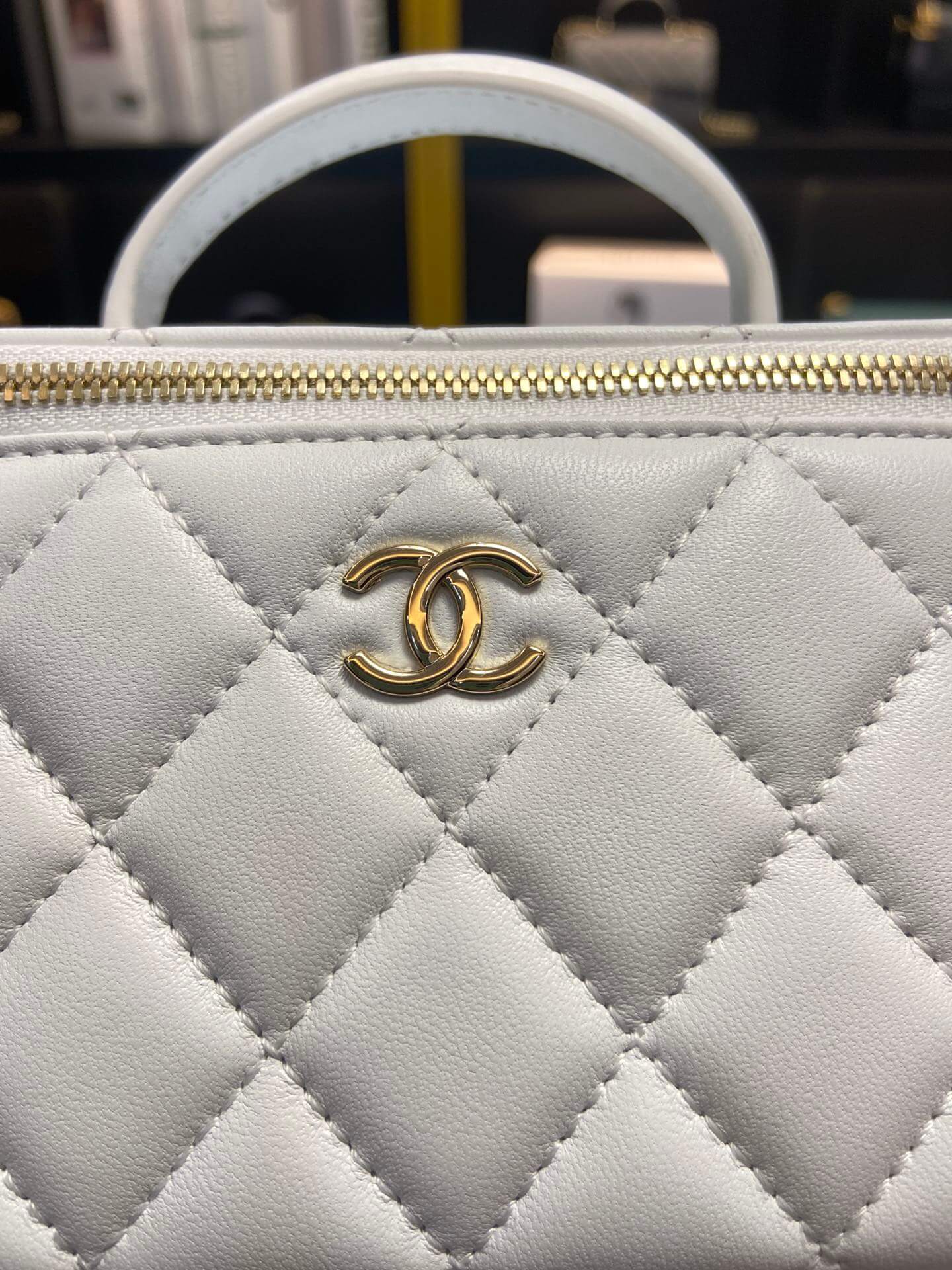 ap2199 handbag shoulder bag cross body bags dirty white lambskin luggage