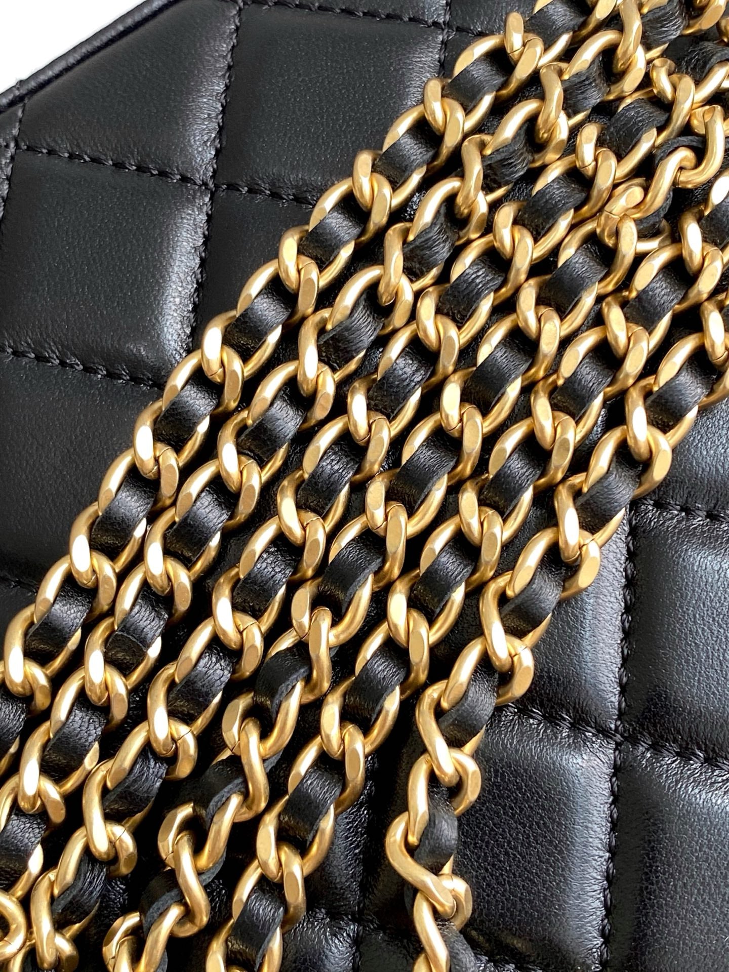 CHA New Crossbody Bags AS4742 Black