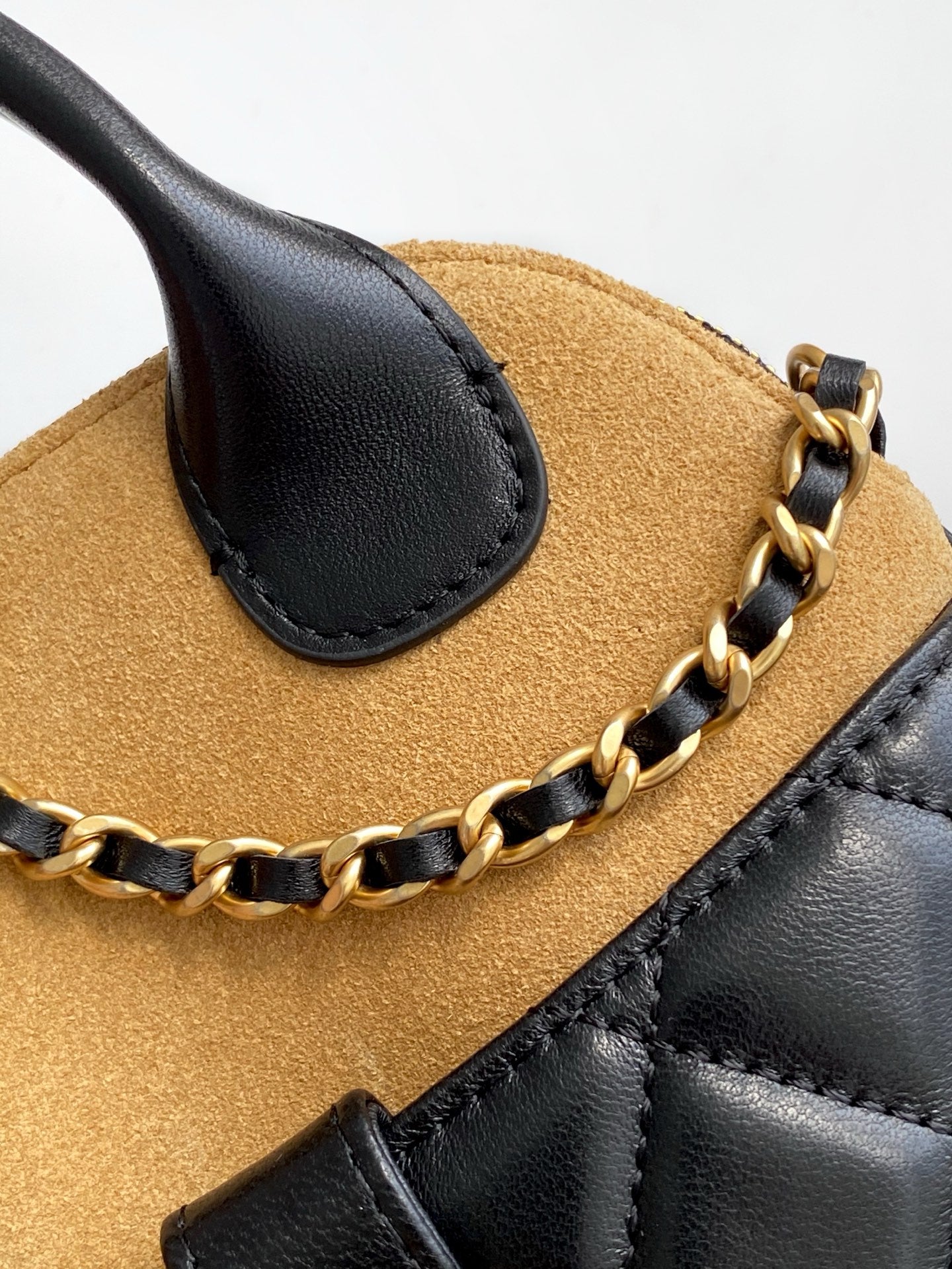 CHA New Crossbody Bags AS4742 Brown