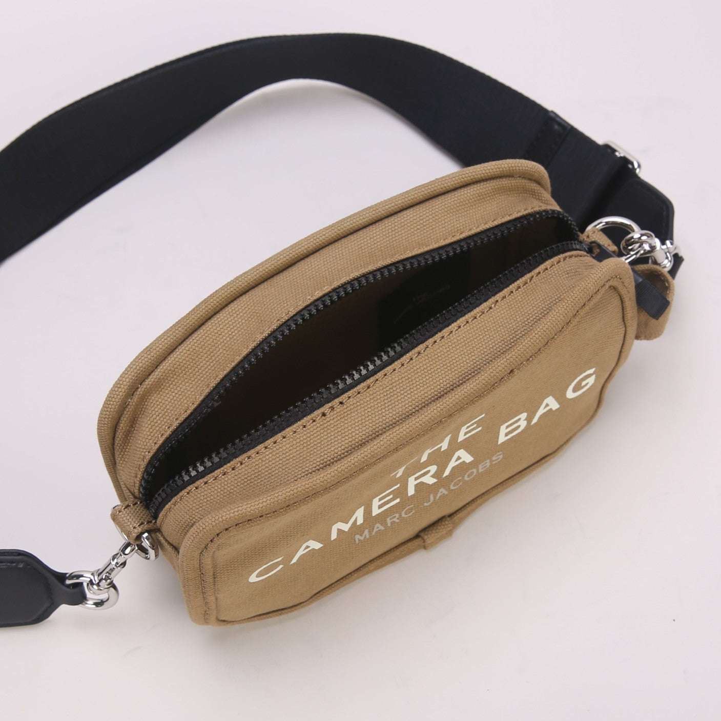 mj the camera bag brown