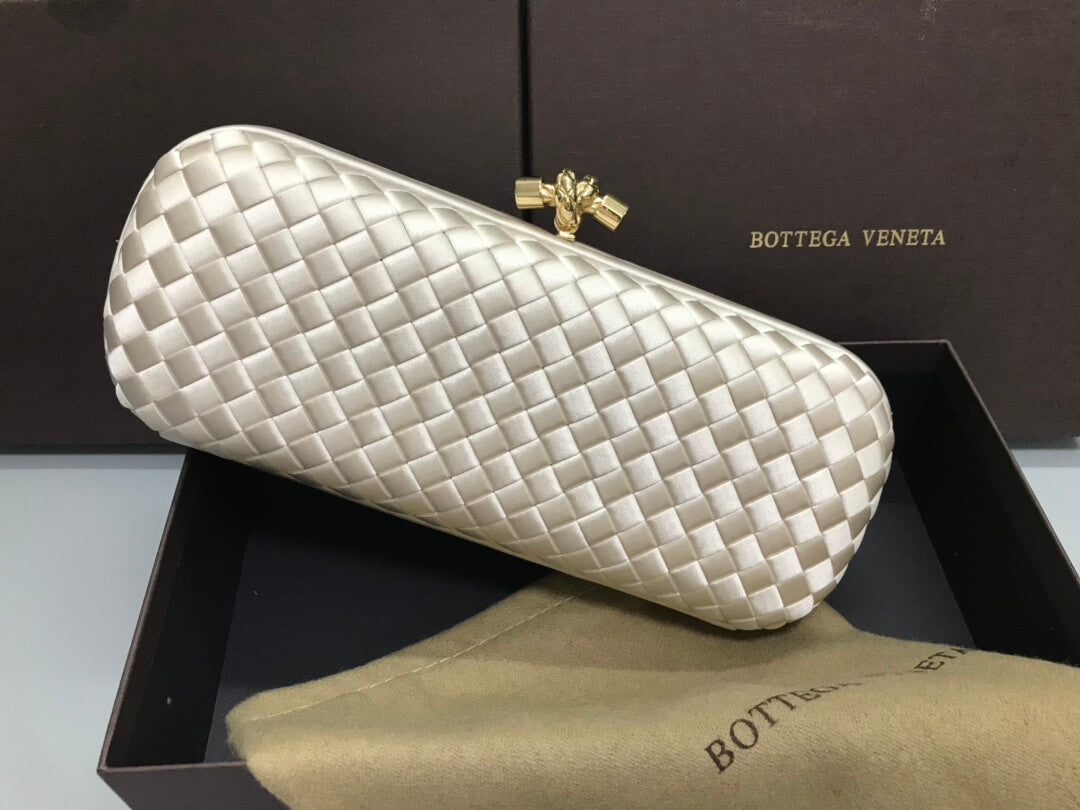 bv stretch box knot clutch bag 754783 nude