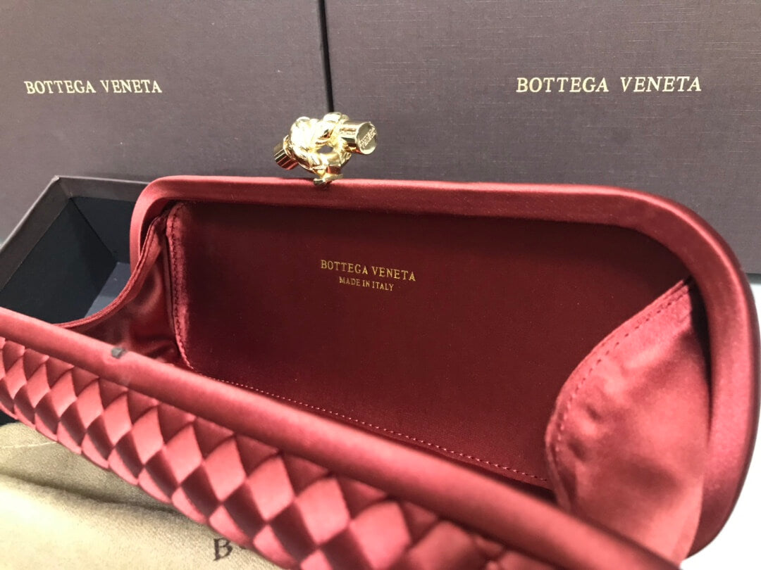 bv stretch box knot clutch bag 754783 red