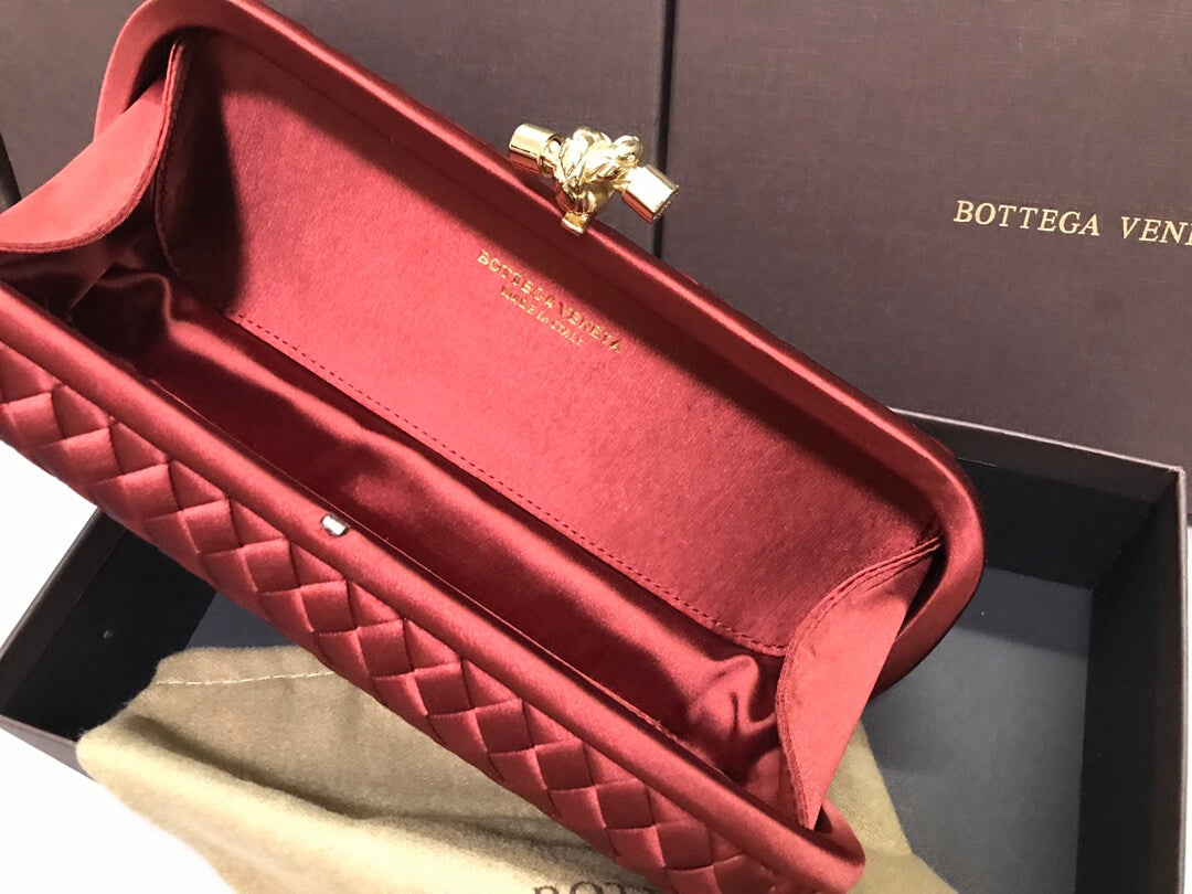 bv stretch box knot clutch bag 754783 red