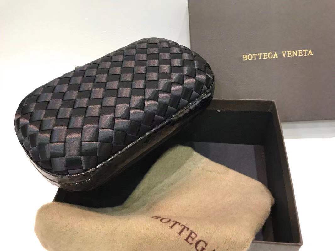 bv knot clutch bag 717633 black
