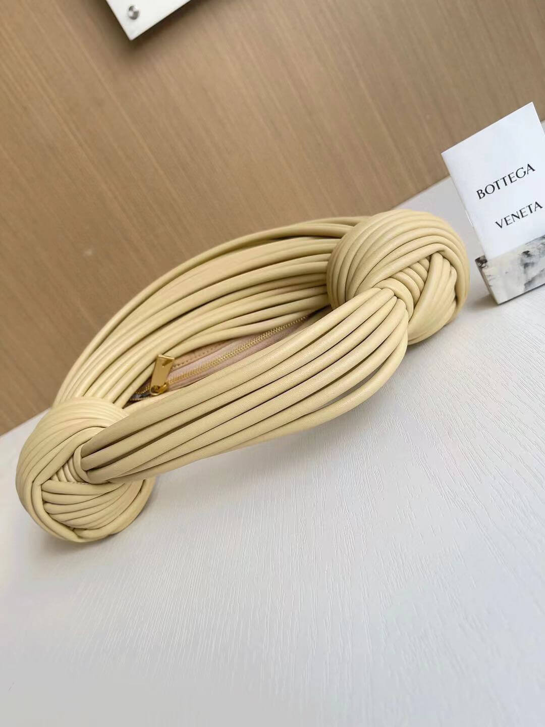 bottega veneta double knot noodle bento bag tubular leather apricot 680934