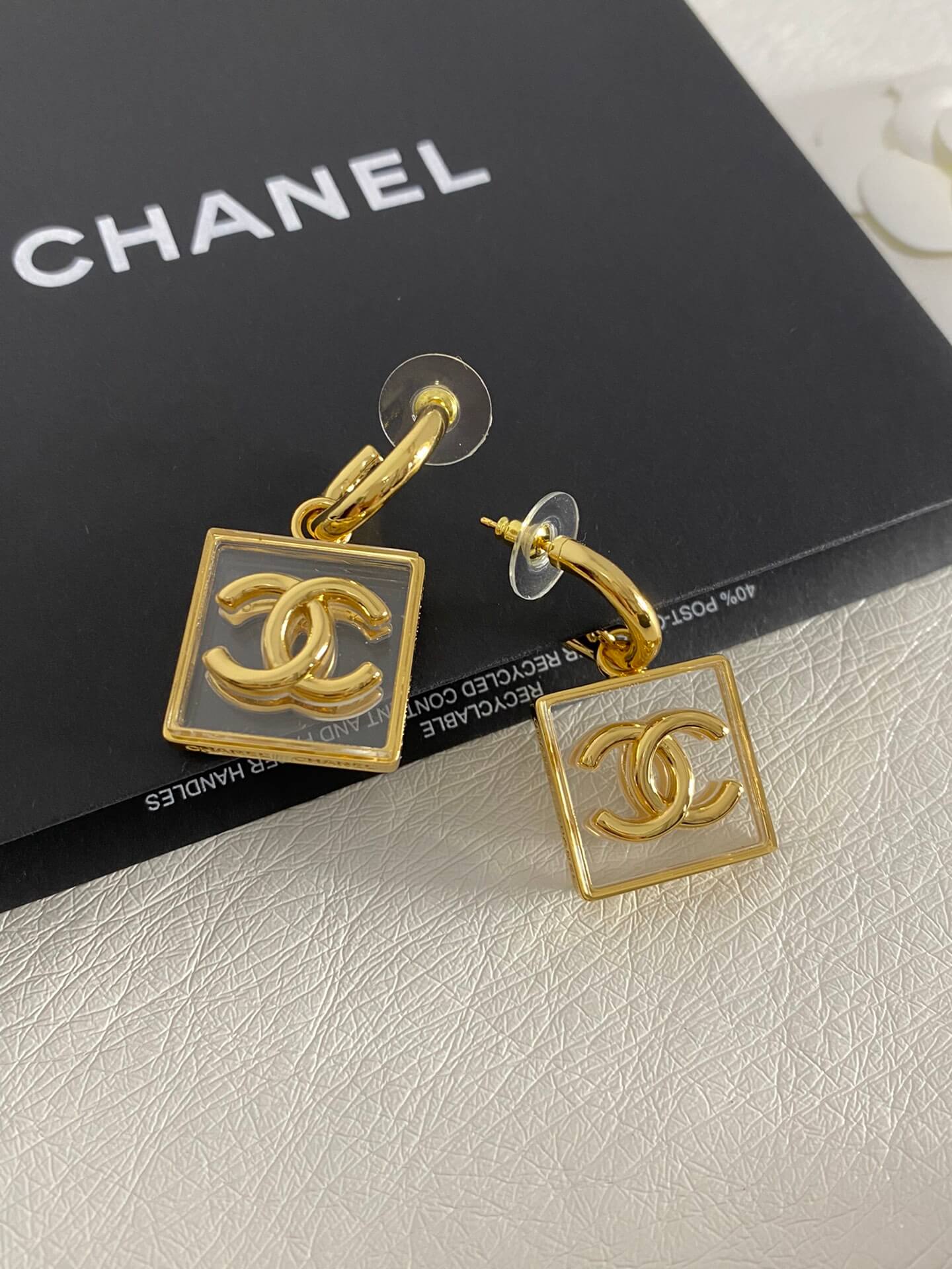 cha 23s transparent acrylic square earrings