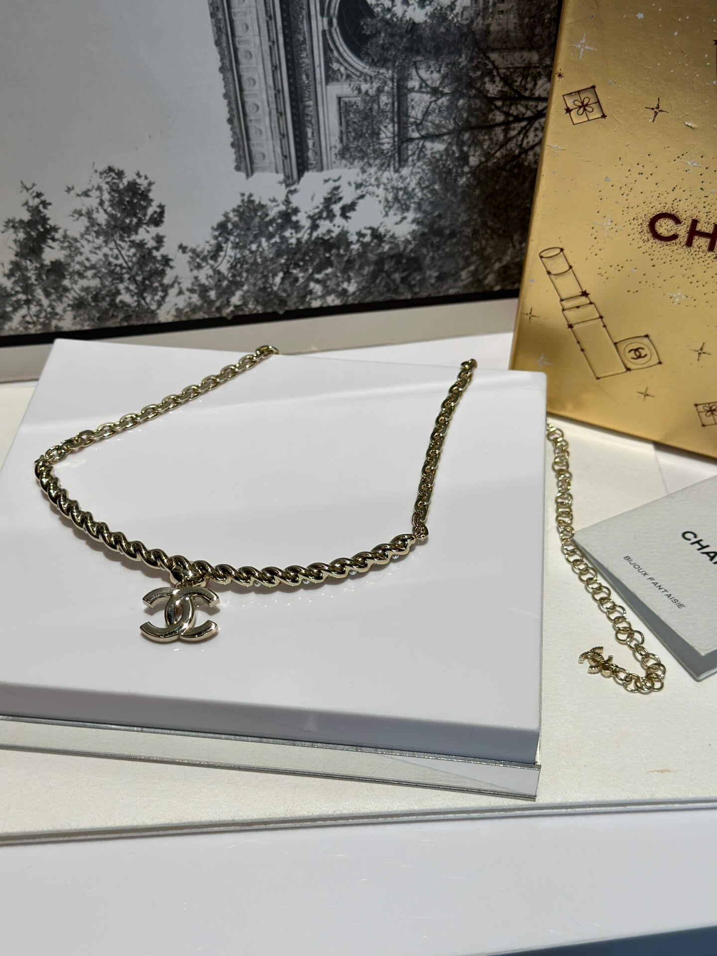 cha exquisite premium twisted pink diamond pearl double c collar xlc40