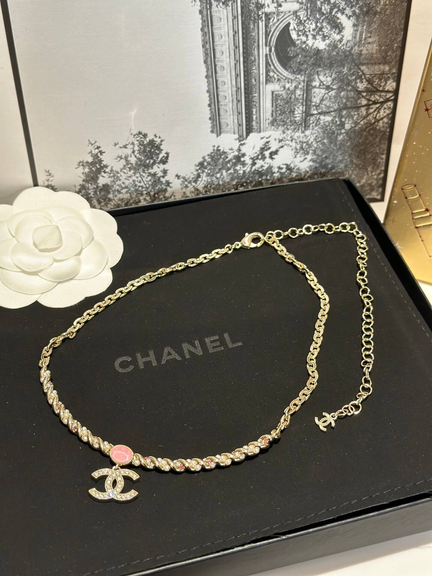 cha exquisite premium twisted pink diamond pearl double c collar xlc40