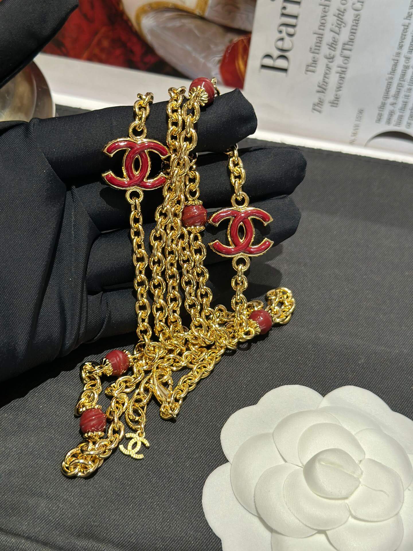 xiaoxiang medieval high grade medium long necklace double c red bead necklace xlc16