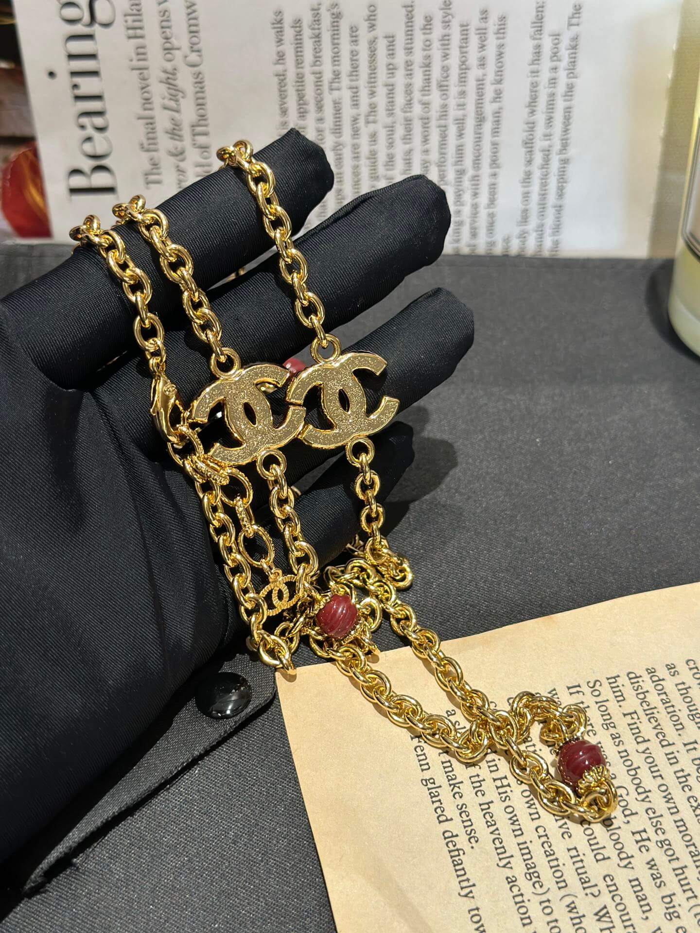 xiaoxiang medieval high grade medium long necklace double c red bead necklace xlc16