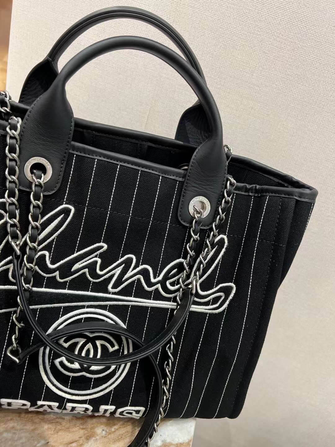 cha striped beach bag shopping bag 30cm black handbag