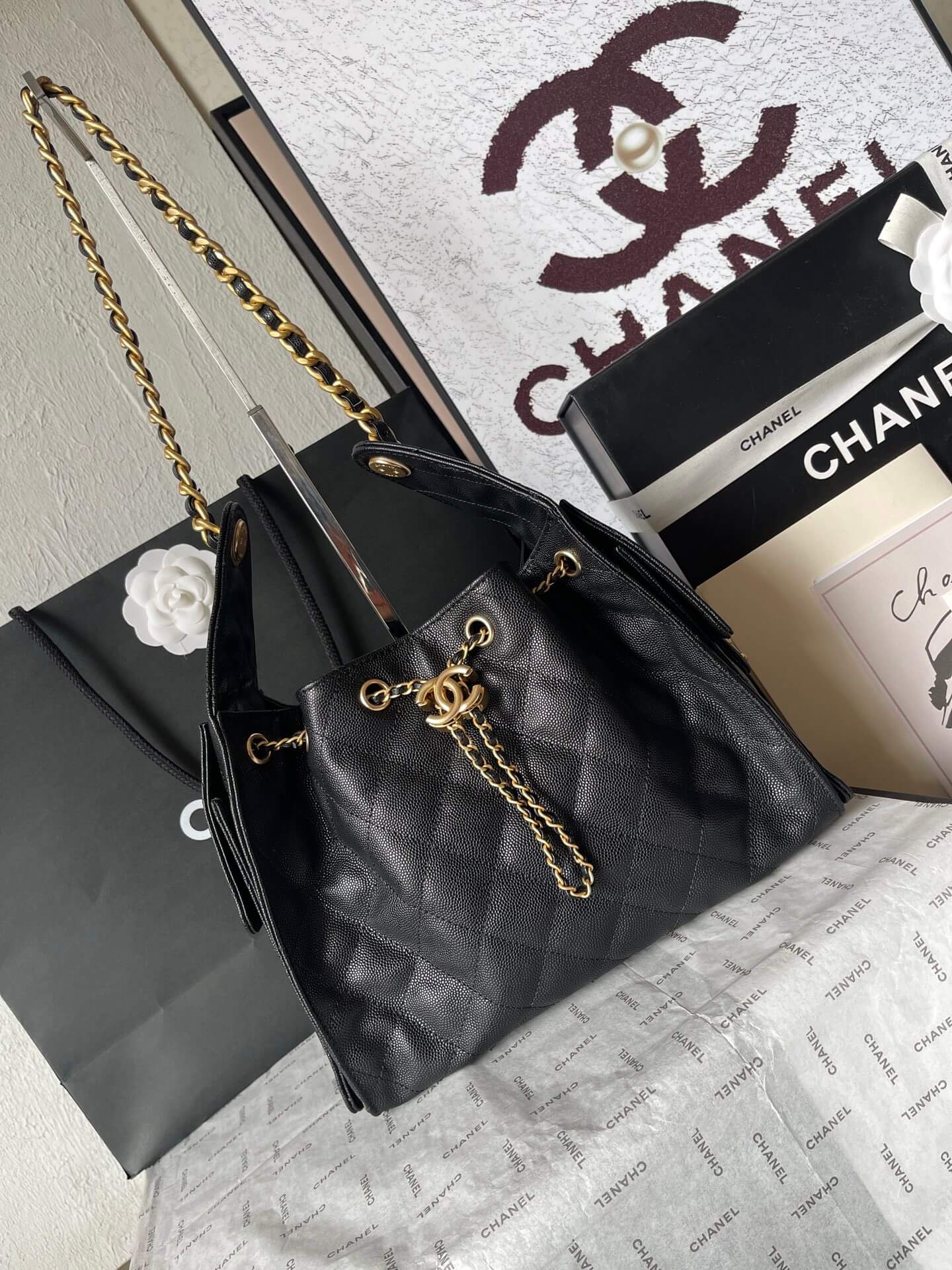 CHA 25 SMALL HANDBAG AS5293 Caviar Calfskin black