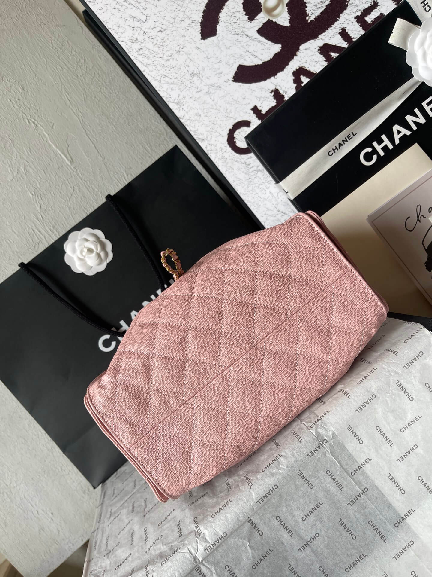 CHA 25 SMALL HANDBAG AS5293 Caviar Calfskin Pink