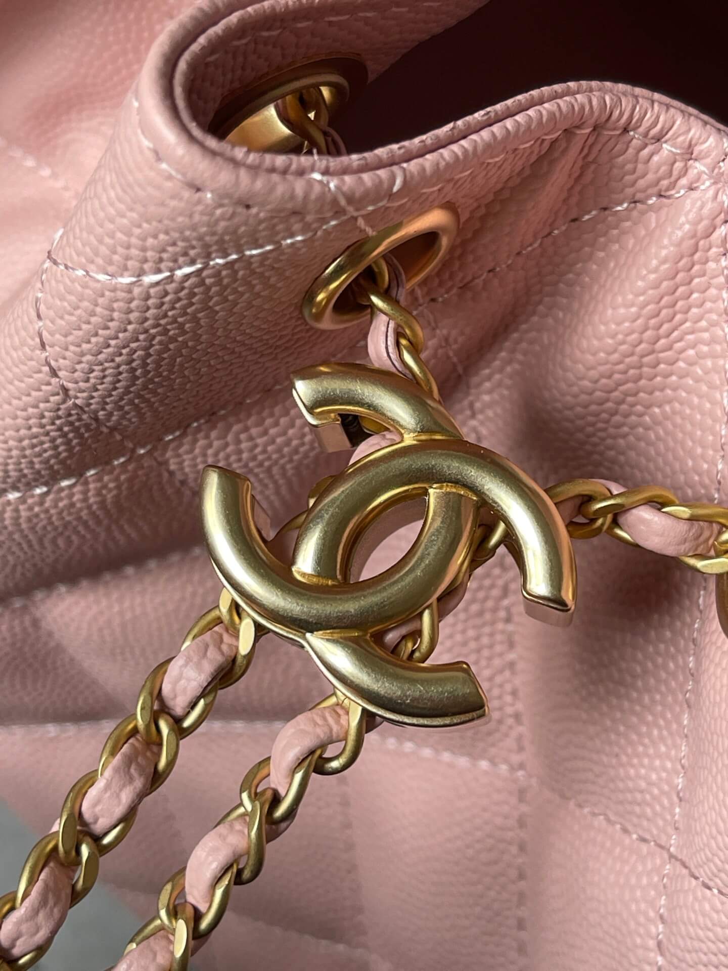 CHA 25 SMALL HANDBAG AS5293 Caviar Calfskin Pink