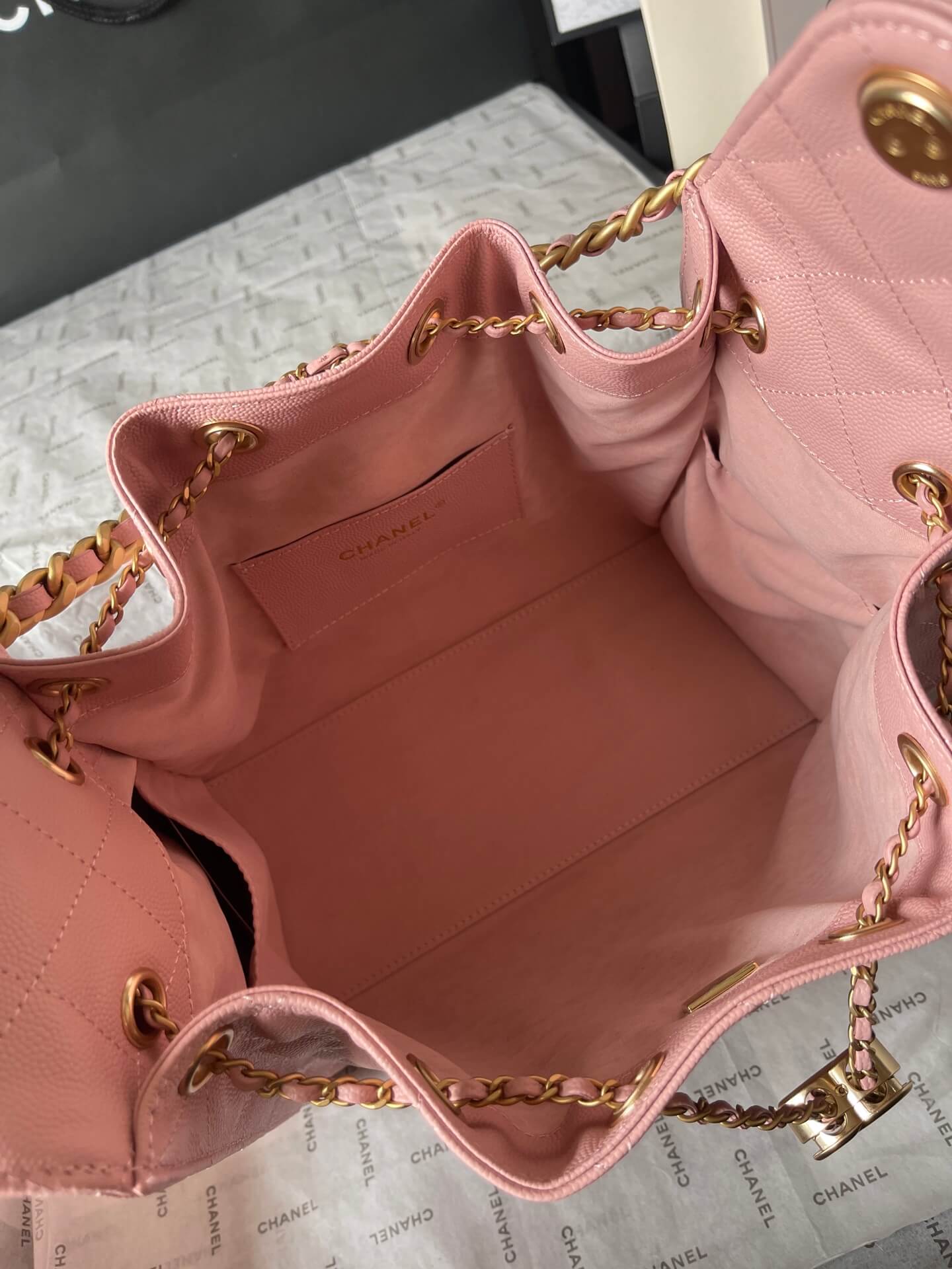 CHA 25 SMALL HANDBAG AS5293 Caviar Calfskin Pink