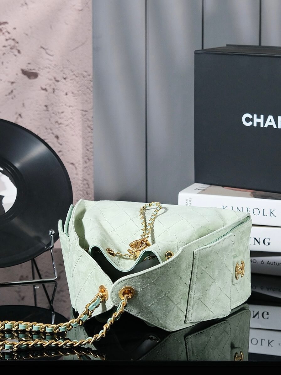 CHA 25 SMALL HANDBAG AS5293 Green Suede Leather