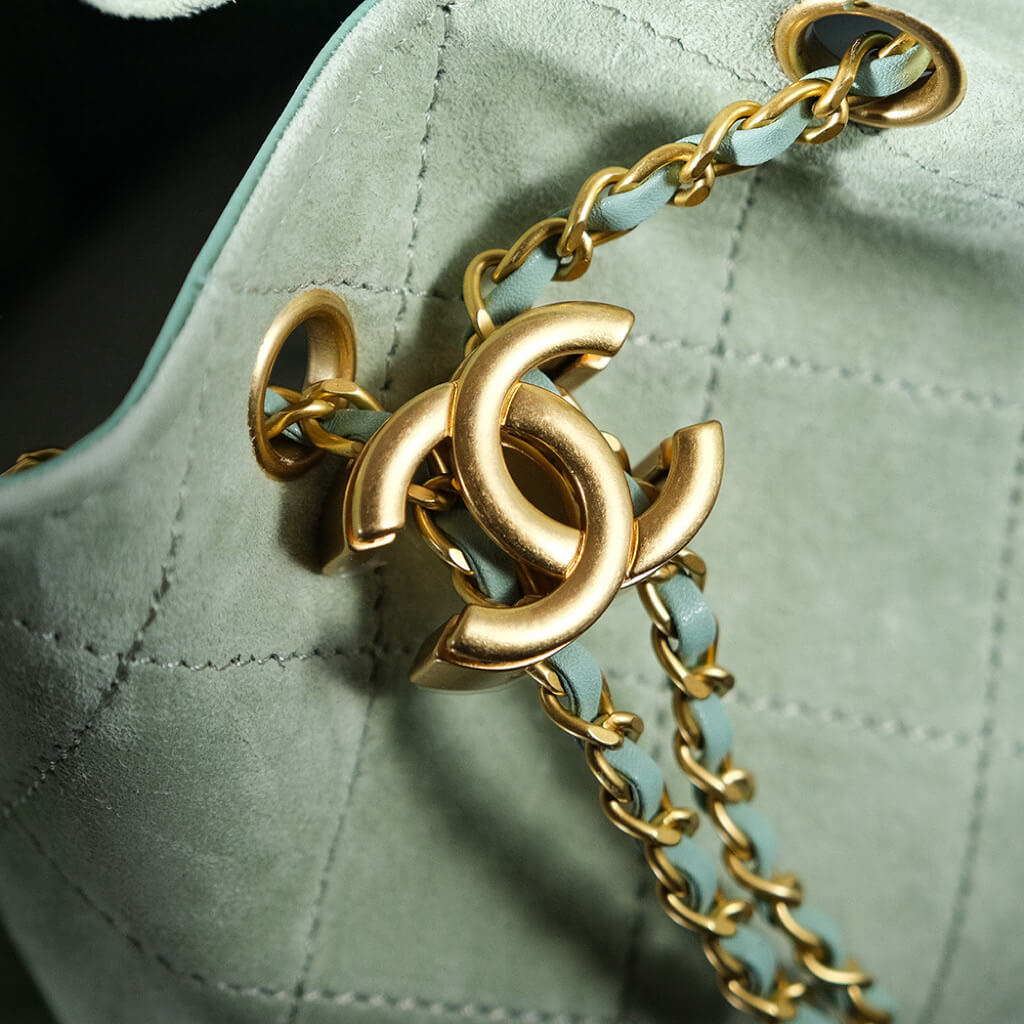CHA 25 SMALL HANDBAG AS5293 Green Suede Leather