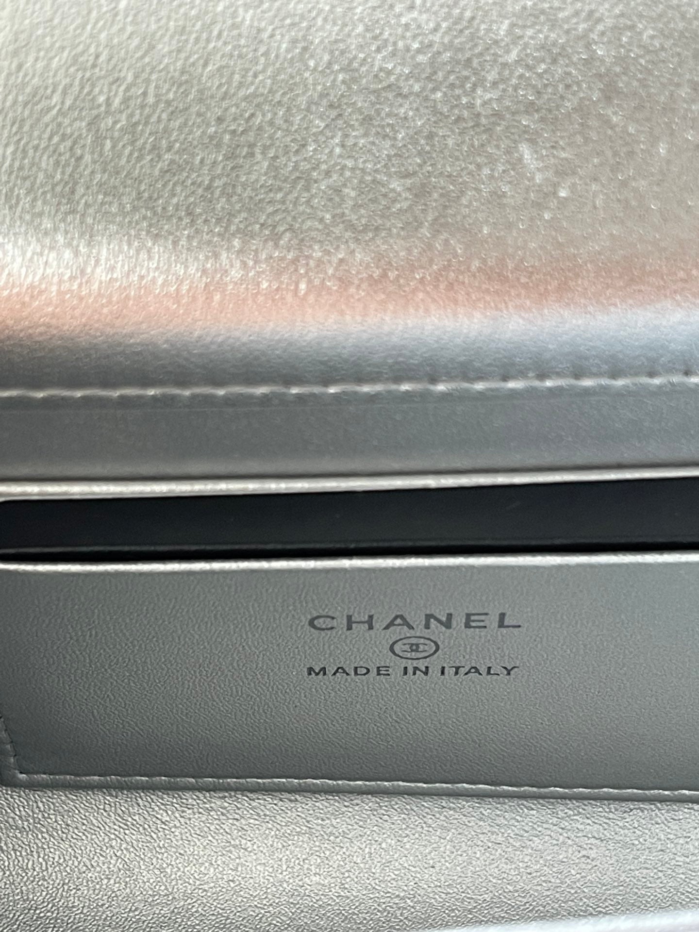 CHA Silver crossbody bag goatskin AS3238