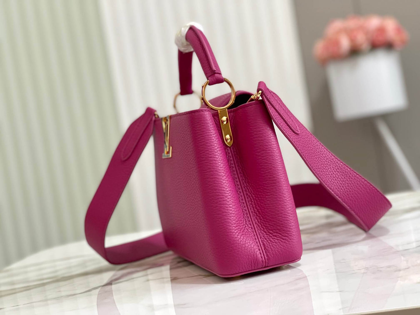 m57219 m48865 capucines bb shoulder handbag rose red