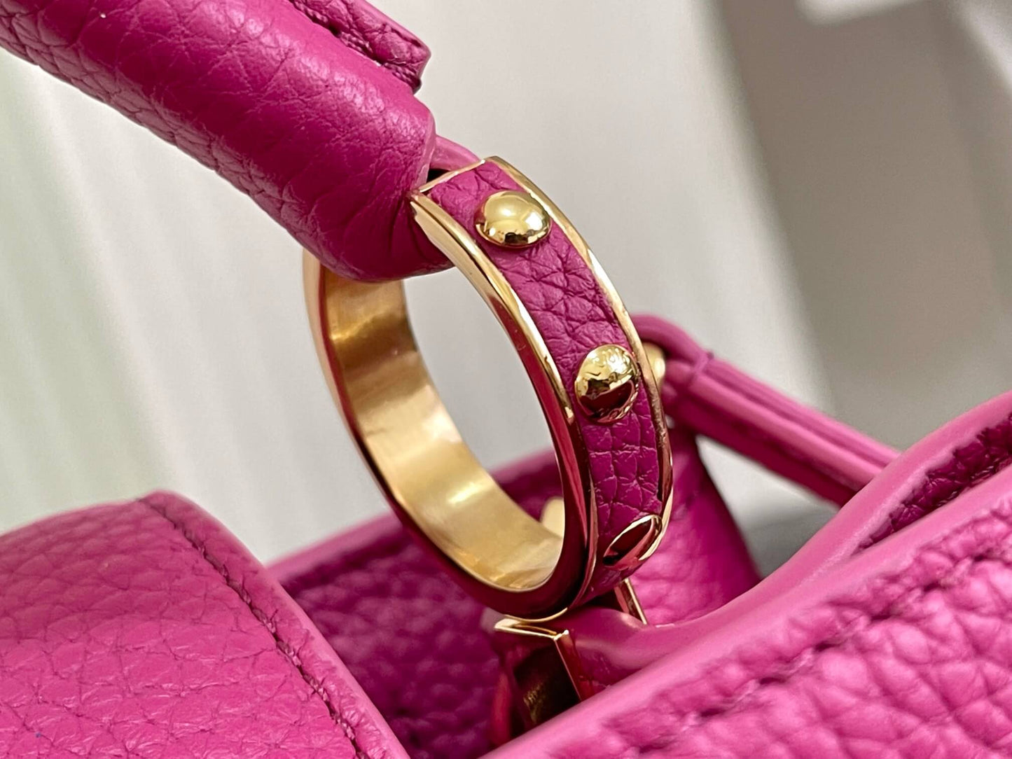 m57219 m48865 capucines bb shoulder handbag rose red