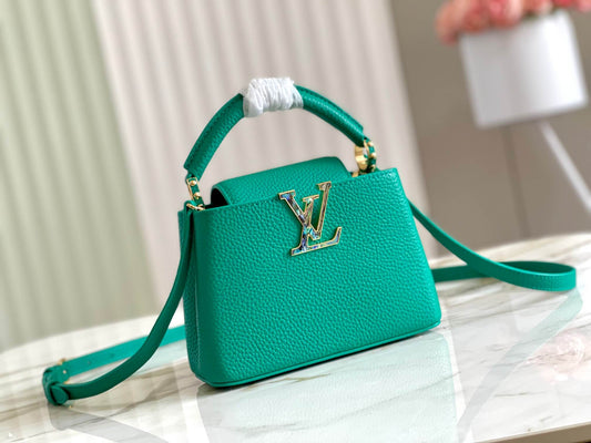 m57219 m48865 capucines mini shoulder handbag green