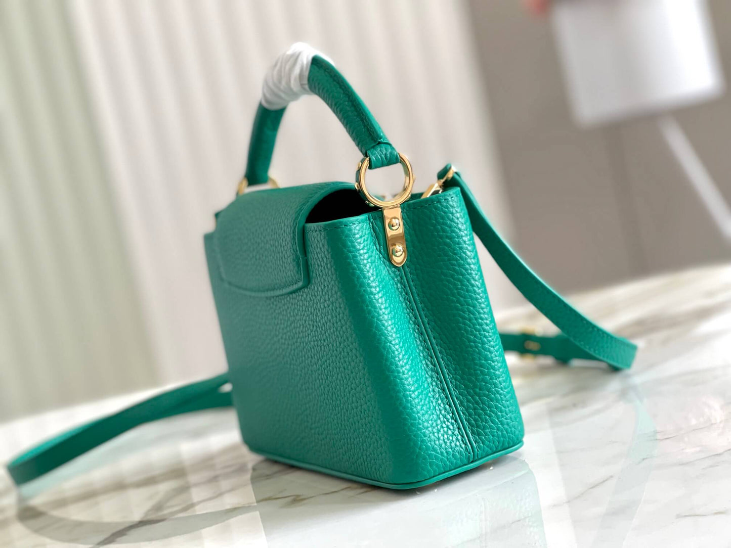 m57219 m48865 capucines mini shoulder handbag green