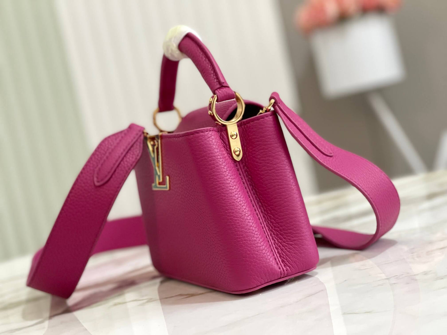 m56984 m48865 capucines mini shoulder handbag rose red