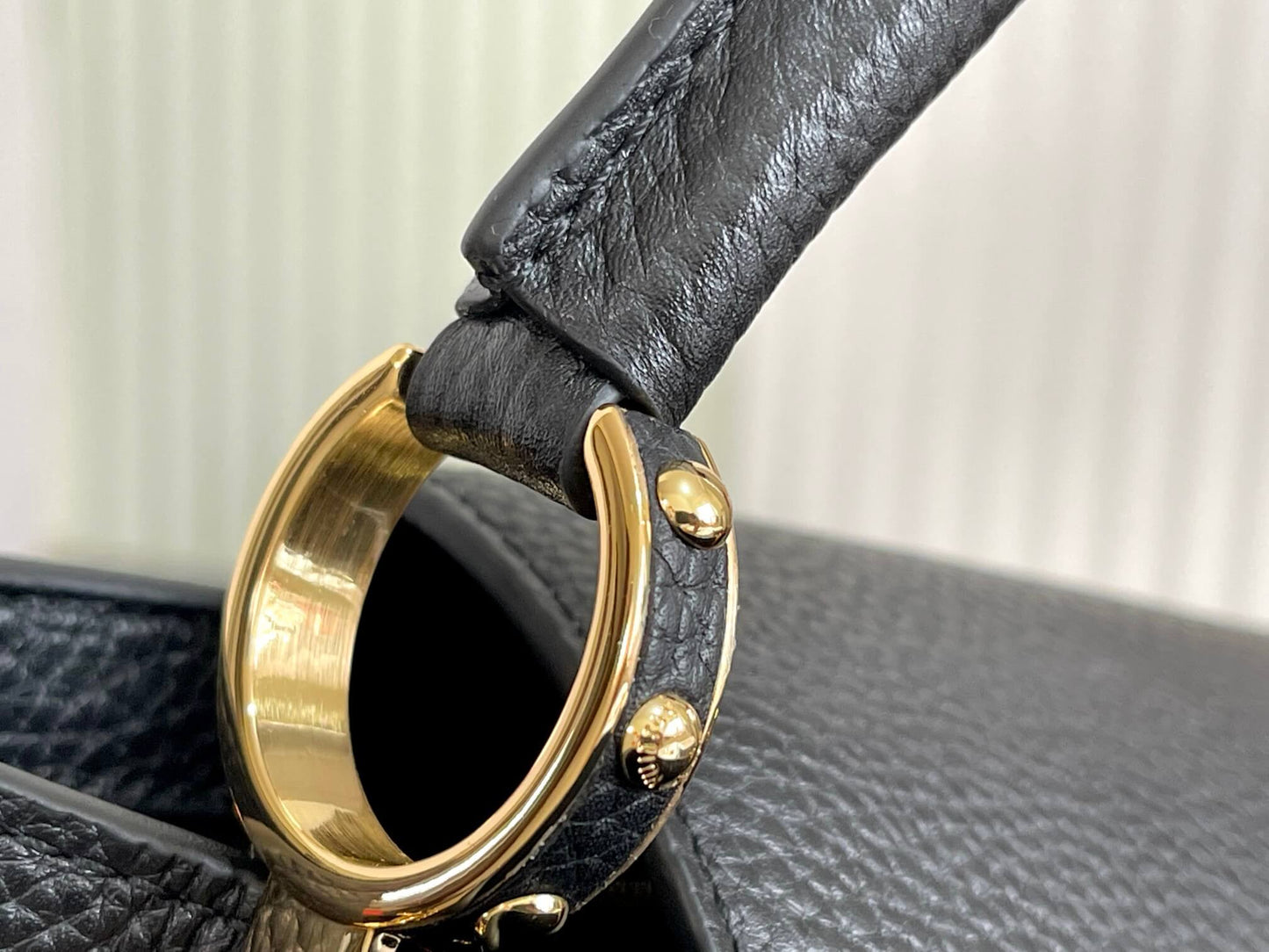 m59066 m48865 capucines bb shoulder handbag black