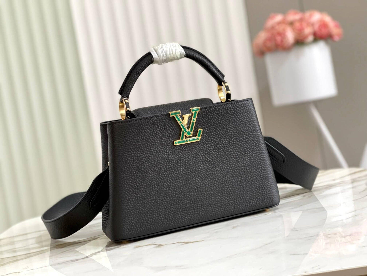 m59066 m48865 capucines bb shoulder handbag black