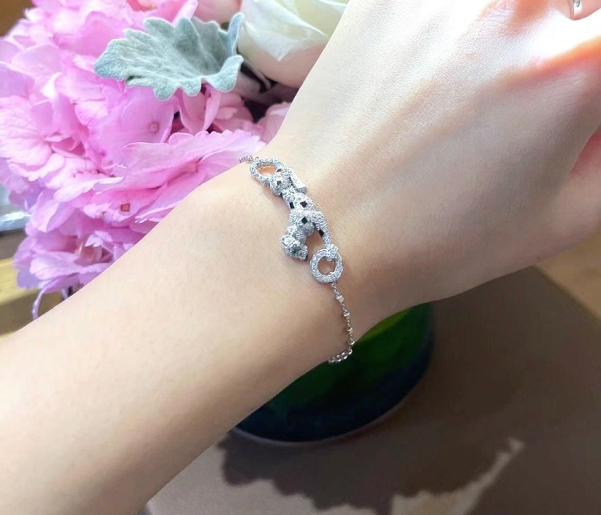 Cartier Spotted Leopard Bracelet Silver MLD15260