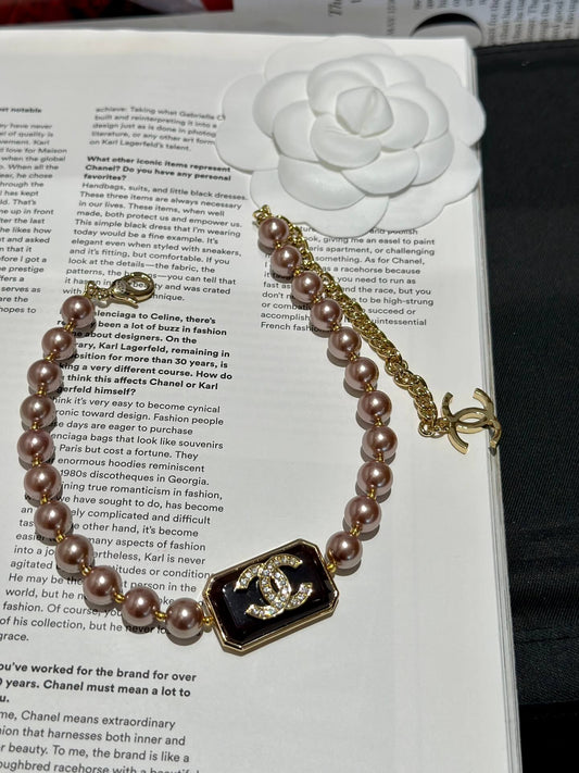 chanel 2023 new fashion versatile champagne square marble neckchain xlc23