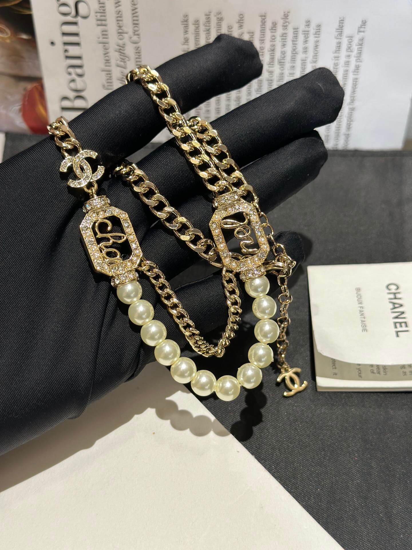 chanel premium fragrance pearl chain necklace xl10