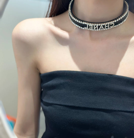 chanel small fragrance black leather inlaid diamond fashion versatile mesh red neckchain xlc18