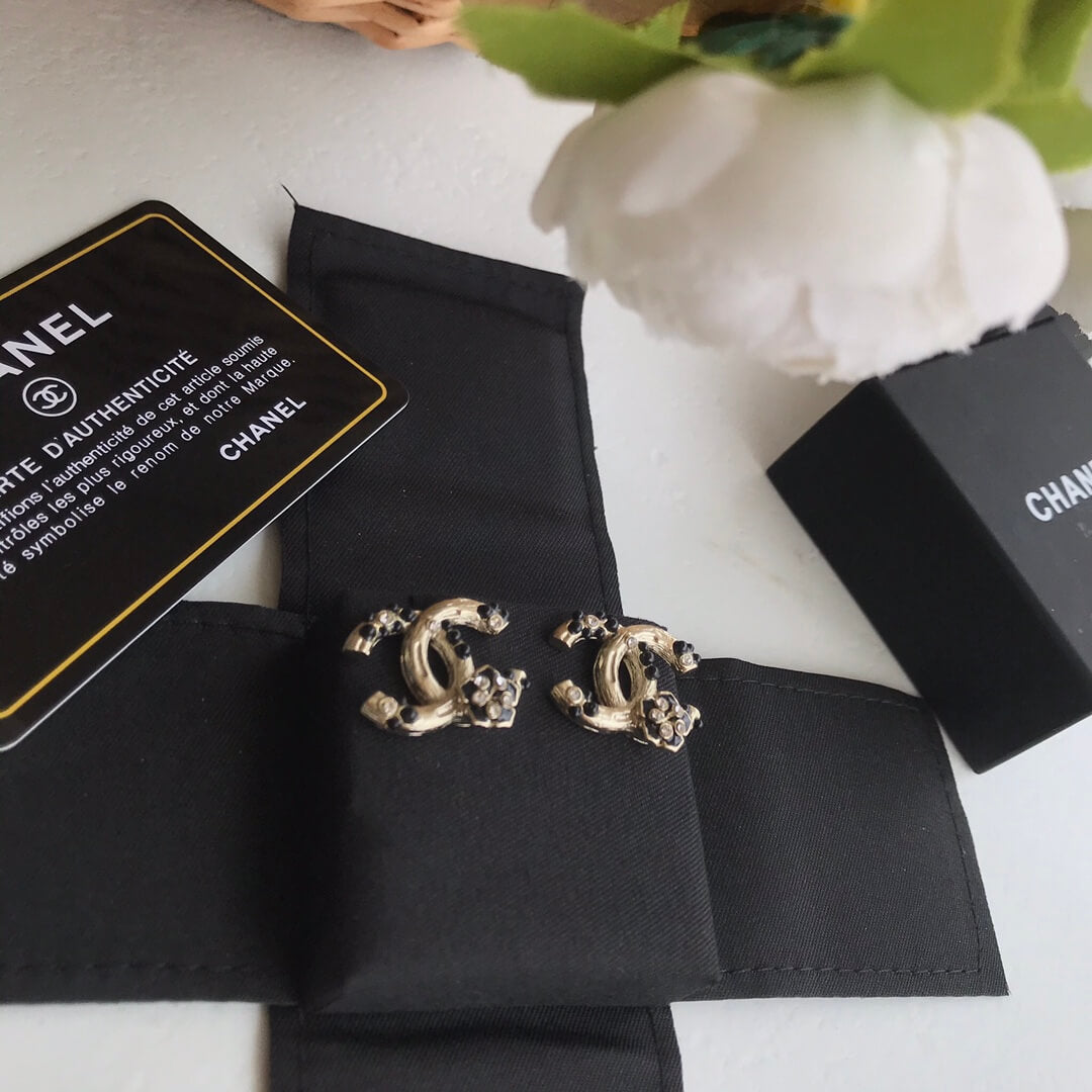 chanel versatile fashion double c earstuds eh13168a3