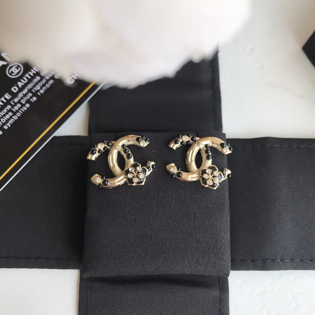chanel versatile fashion double c earstuds eh13168a3