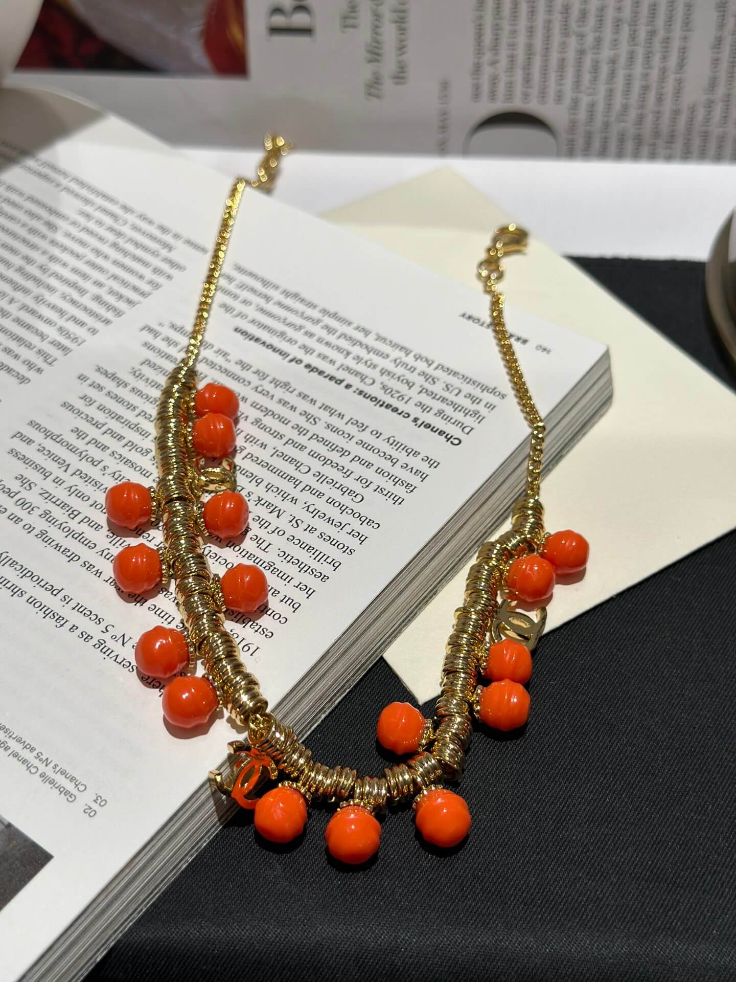 chanels new antique fashion multi loop orange pearl short chain xlc27