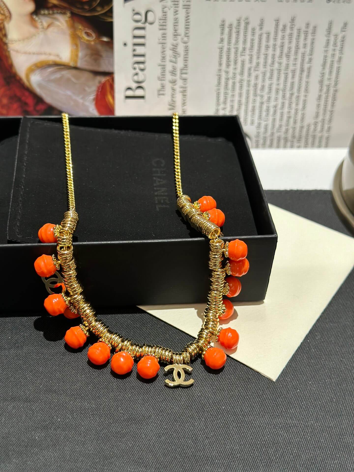 chanels new antique fashion multi loop orange pearl short chain xlc27