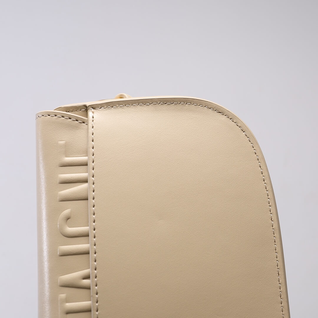 d2029 bobby east west subaxillary bag dirty light grey cowhide bobby