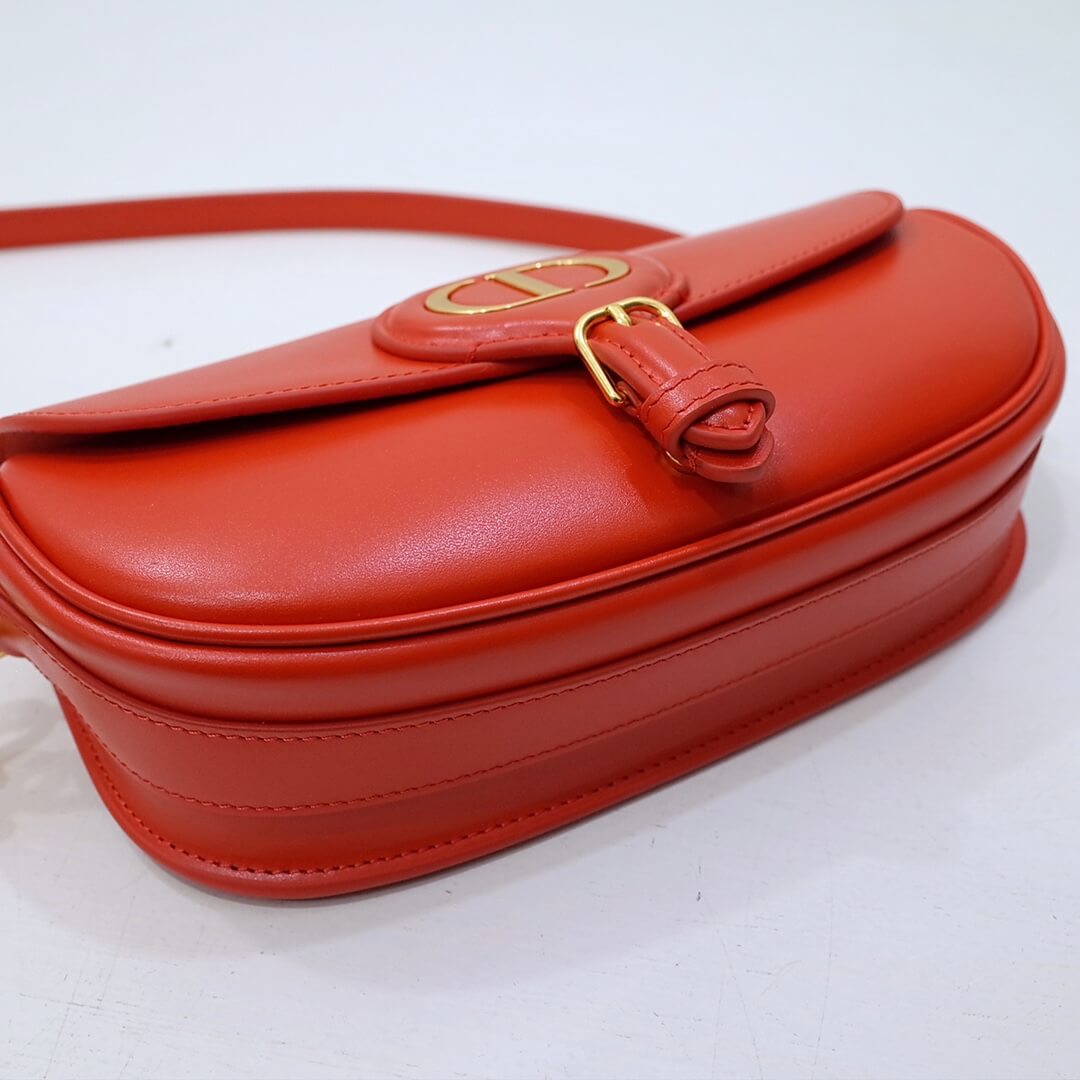 d2029 bobby east west subaxillary bag dirty red cowhide bobby