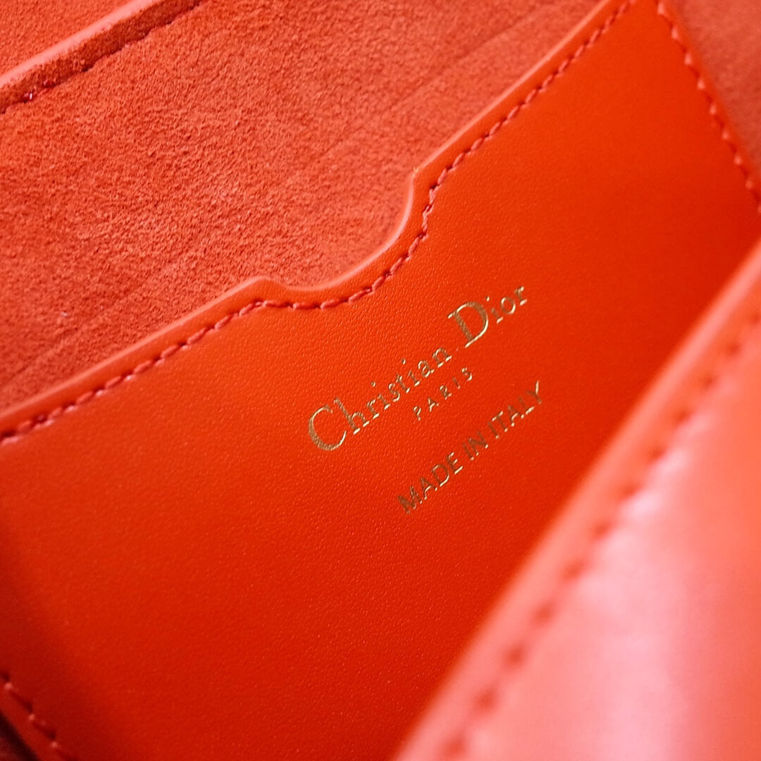 d2029 bobby east west subaxillary bag dirty red cowhide bobby