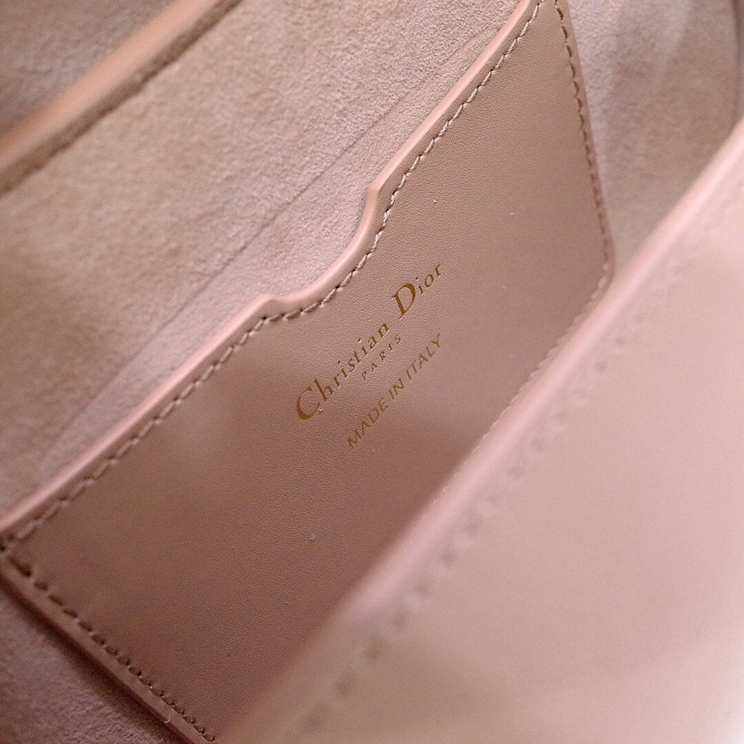 d2029 bobby east west subaxillary bag dirty pink cowhide bobby