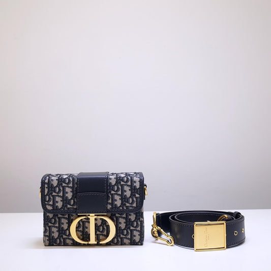 d9008s minibox oblique 30 montaigne shoulder bag cross body black 4